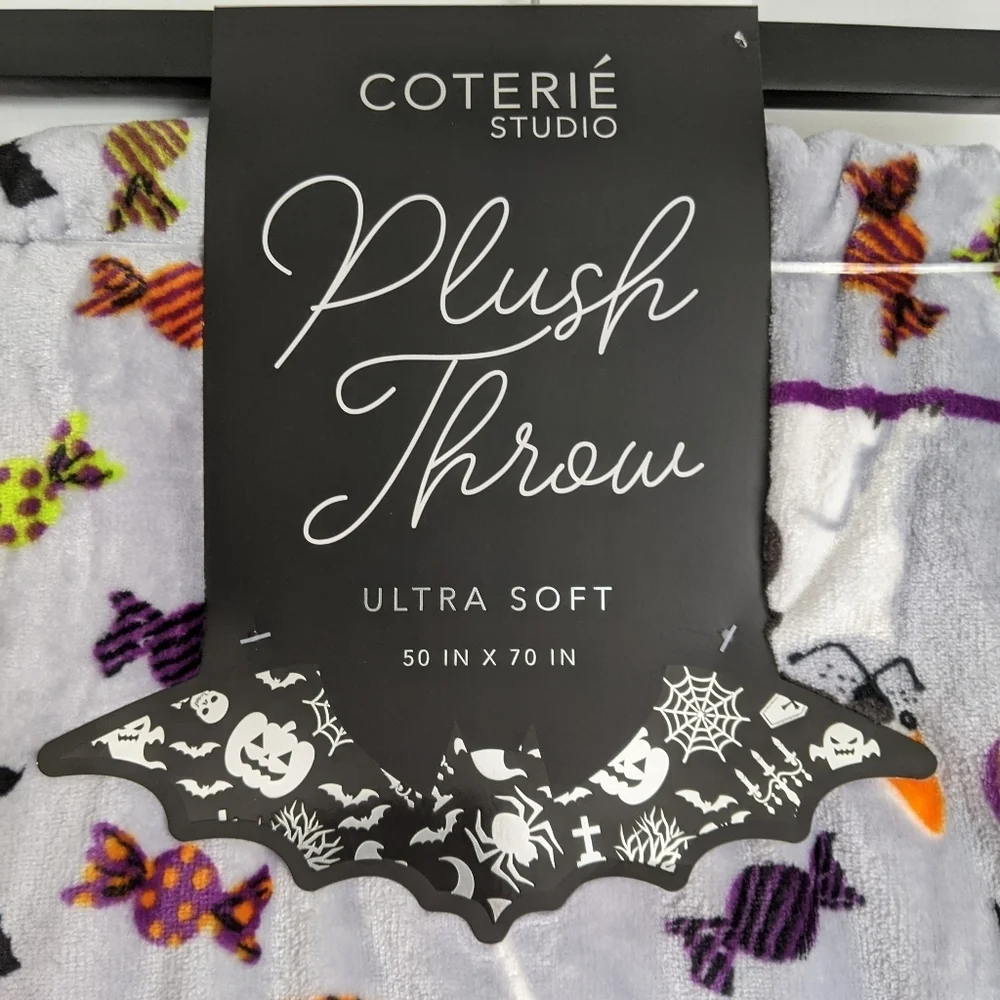 Boston Terrier Frenchie Labrador Halloween Plush Throw Blanket 50